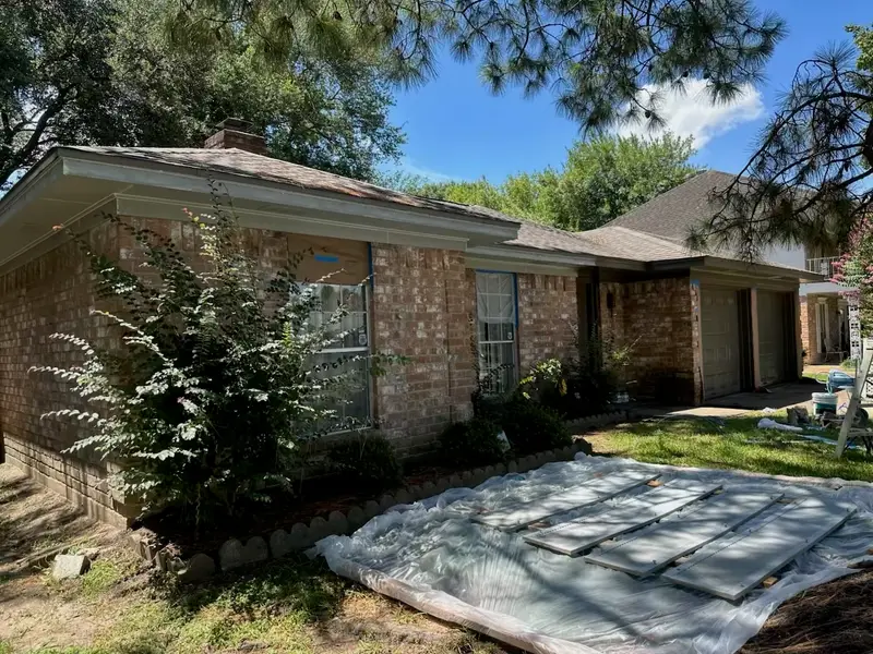 Painting project in Houston, TX — Detail Construction project 2