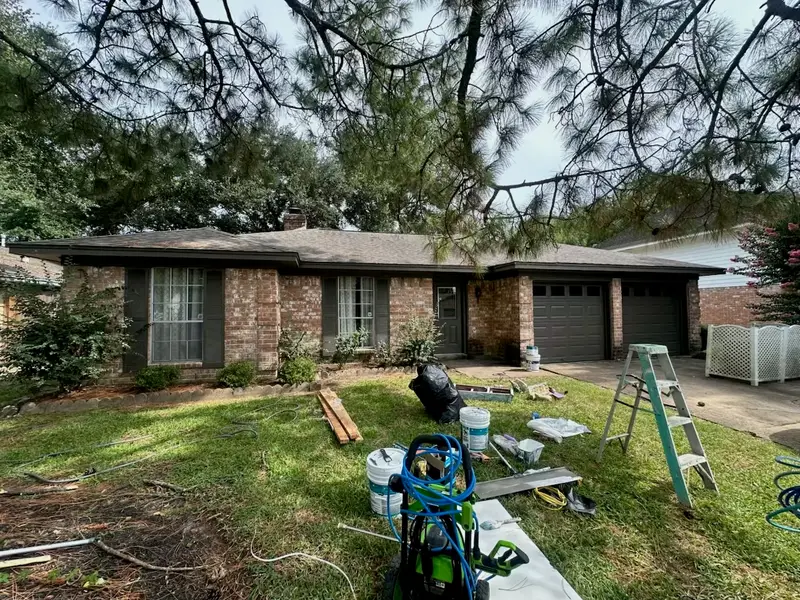 Painting project in Houston, TX — Detail Construction project 3